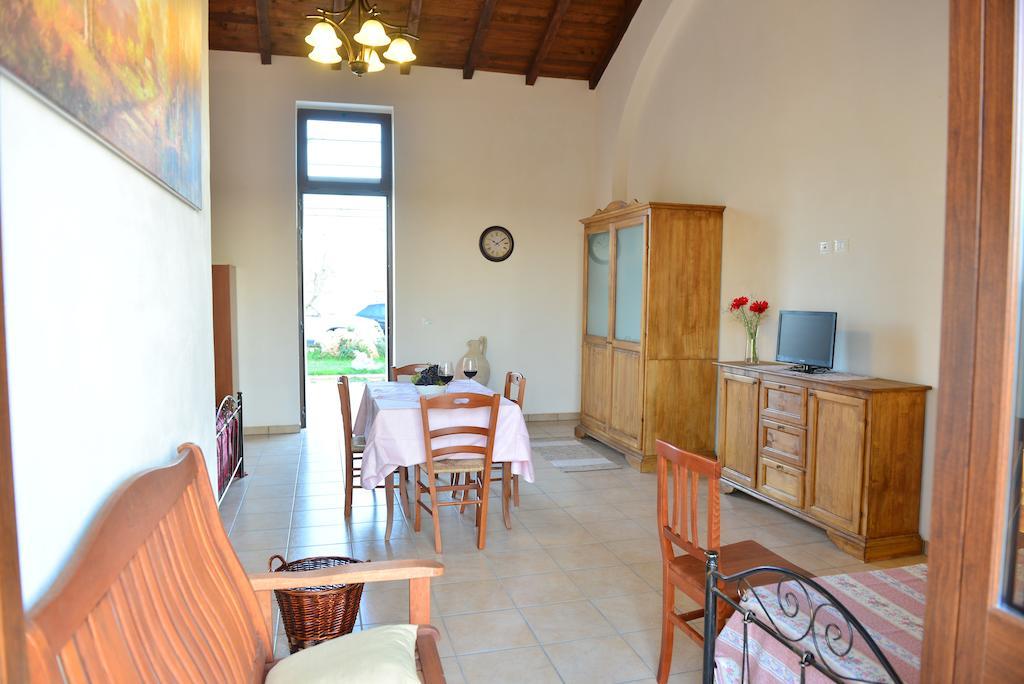 Masseria Sucéa Martano Habitación foto